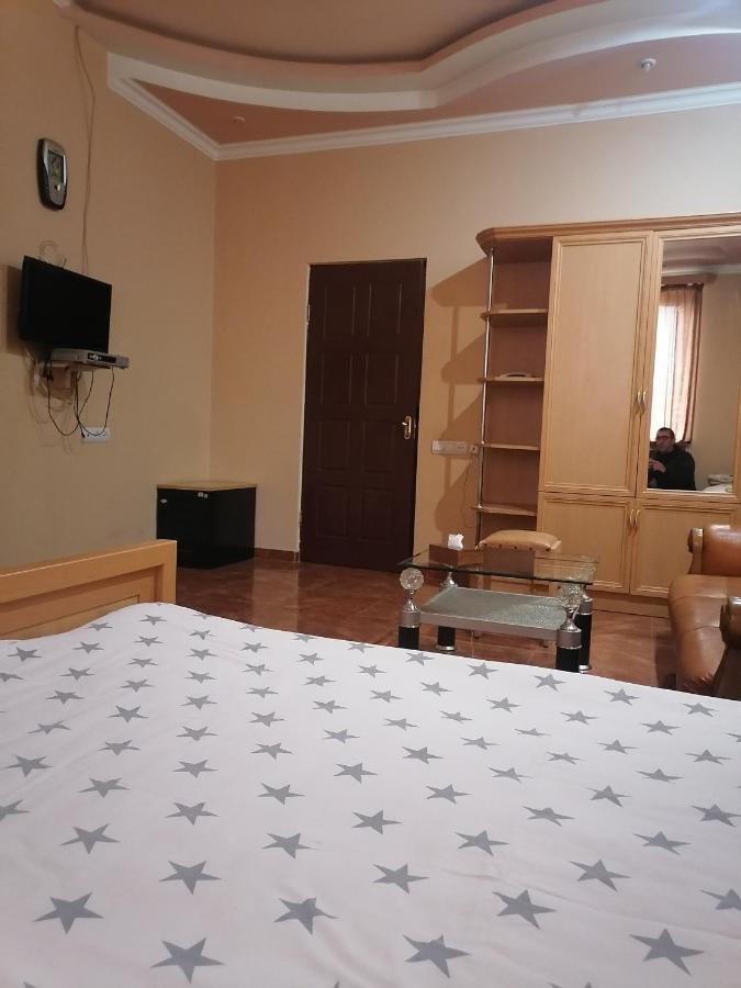 Hotel Xachen P'arak'ar Екстер'єр фото